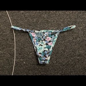 VS PINK Thong
